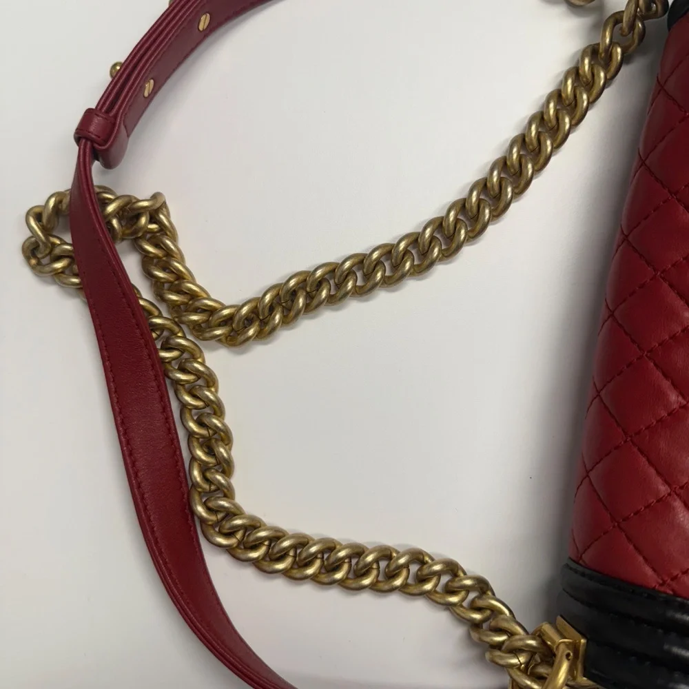 Lambskin Quilted Medium Boy Flap Black Red - Picture 4 of 7